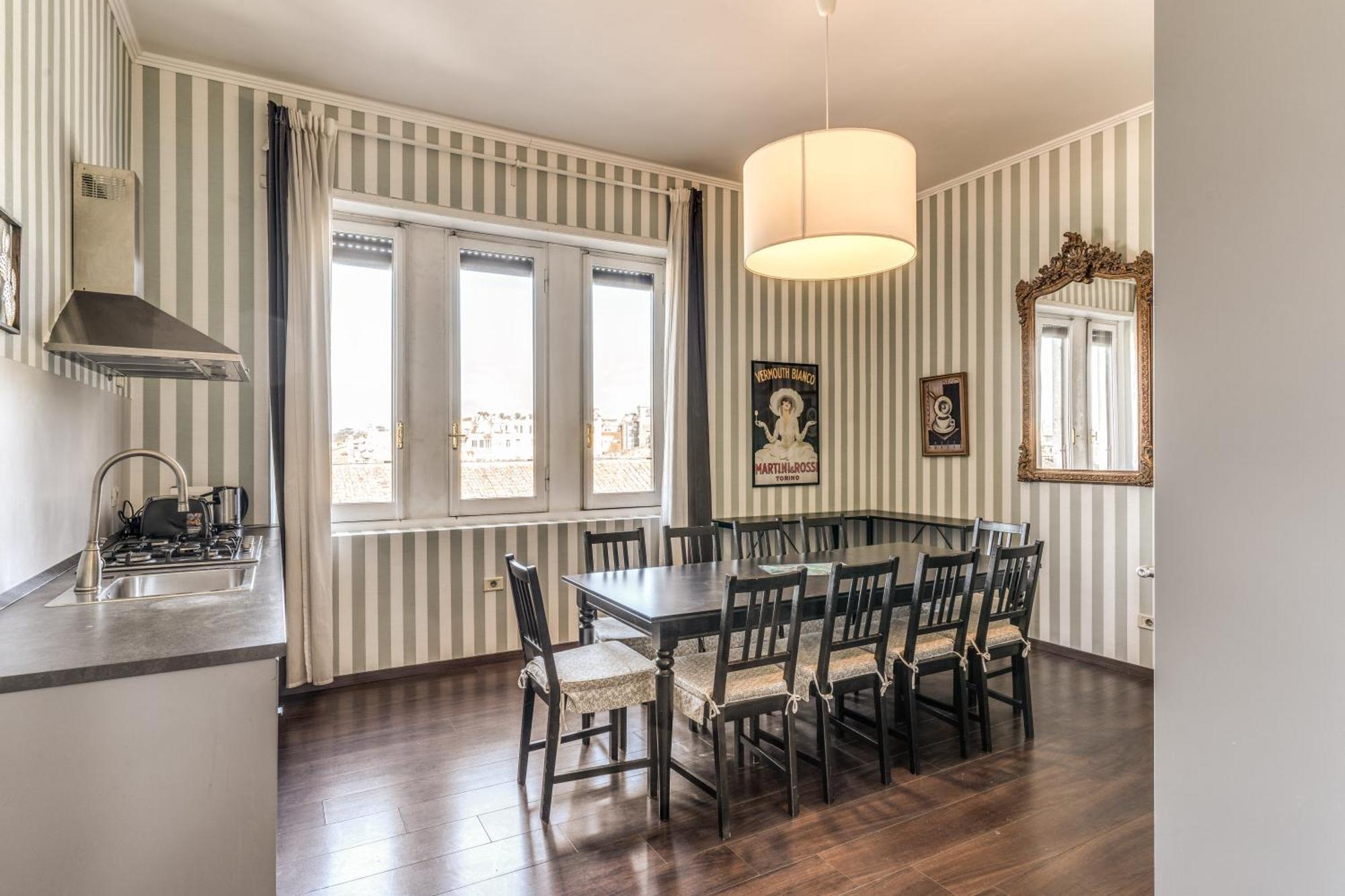 Imperial Panorama Penthouse Apartment *